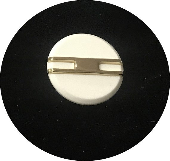 Bouton  A Queue Style " Chanel " Pour La Couture