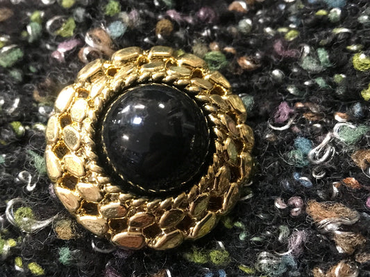 Bouton Cerclé Doré Haute Couture En Taille 30 mm pour tailleurs et manteaux