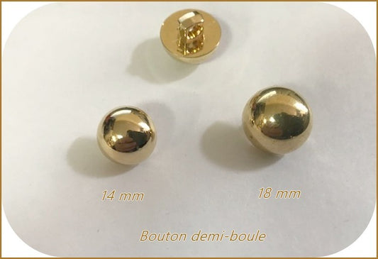 Gold Half-Ball Sewing Button in Diameter 14 mm