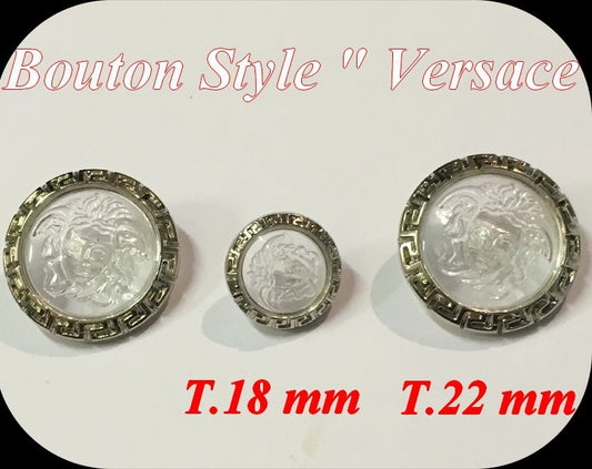 Bouton Pour La Couture style Versace Transparent Cerclé Argent  En Taille 18 mm Et 28 mm pour Customisations.