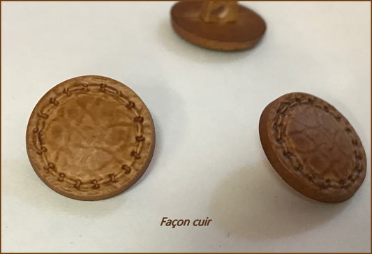 Tobacco leatherette button in diameter 18 mm to sew, leather-style button with shank