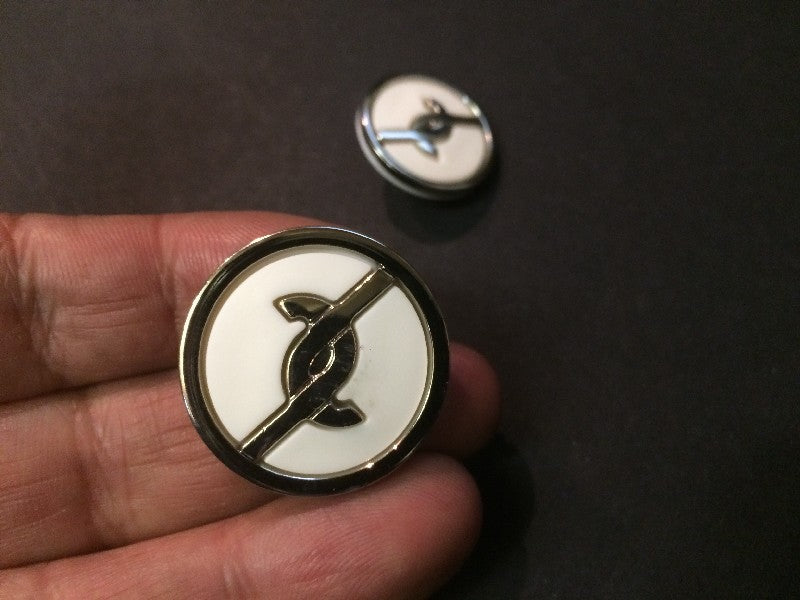 Bouton Style " Chanel " Argent en 27 mm Couture