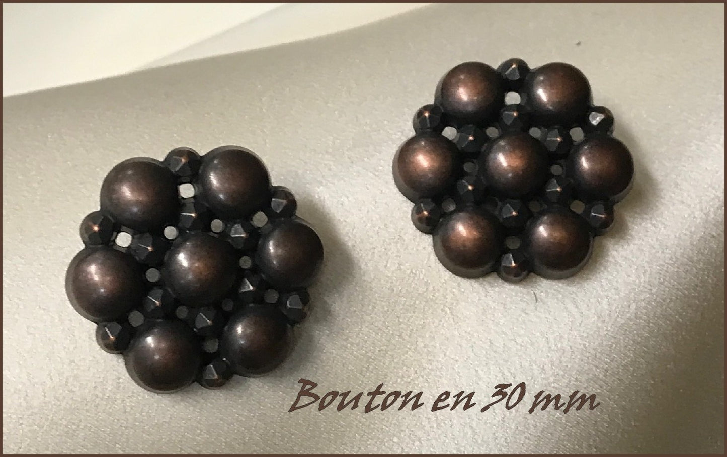 Bouton Style Chanel Bronze en taille 30 mm Couture.