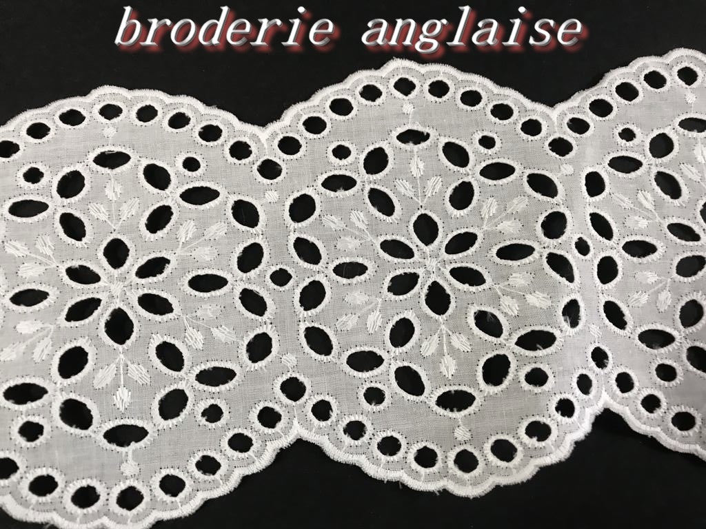 11cm White English Embroidery in Cotton Fabric, for Creative Hobbies.