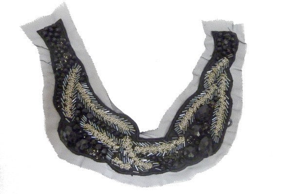 sew-on neckline collar with black stone and silver chain