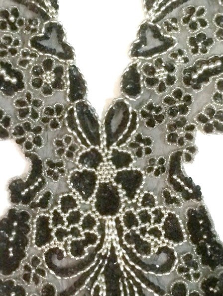 Sew-on Bib Collar in Silver Sequins and Pearls