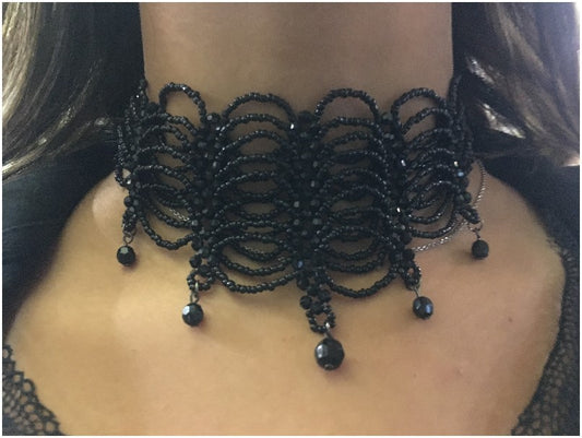 Black Pearl Choker Necklace.