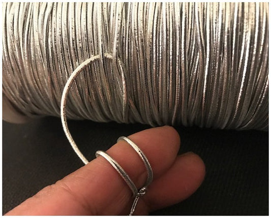 Cordon Elastique FIL Argent Lisse Rond  A Coudre Pour Loisirs Créatifs.