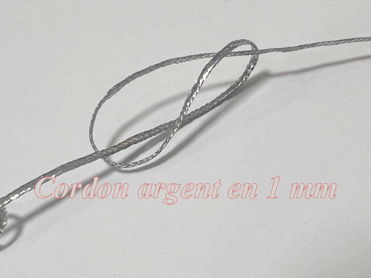 Cordon Fil Argenté Souple 1 mm – Élégance et Polyvalence pour vos Créations