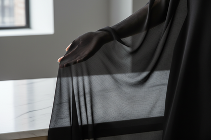 Mousseline de Soie Noire — Tissu Léger & Raffiné au Mètre