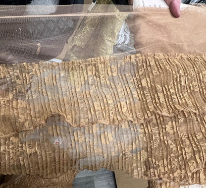 Volant Dentelle Plissée Nude sur Tulle - Hauteur 30 cm