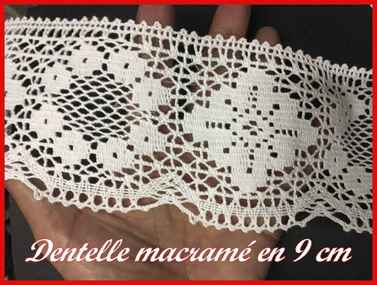 Dentelle Au Crochet En  Macramé Au Mètre En 9 Cm Blanc.