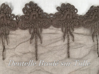 Brown Embroidered Lace on Tulle in 16 cm Sewing for Customization