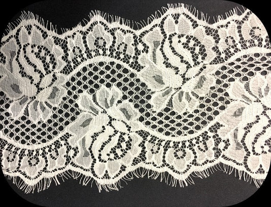 Dentelle Chantilly Au Mètre De Largeur 18 Cm Blanche, Pour Mariage Et Lingerie De Luxe.