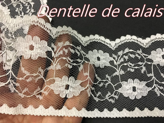 Dentelle En 8 Cm Blanche Sur Résille A Coudre Pour Robe De Mariage, Loisirs Créatifs.