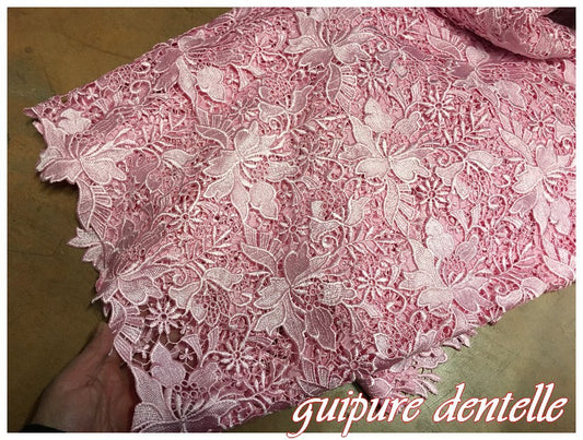 Dentelle Guipure Au Mètre Rose En Grande Largeur.