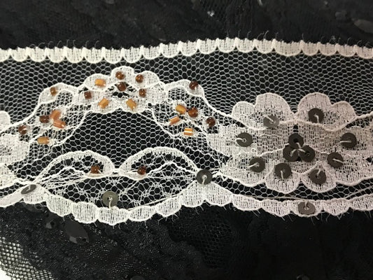 Dentelle Perlé Blanche En 4,5 Cm A Coudre  Pour Loisirs Créatifs.