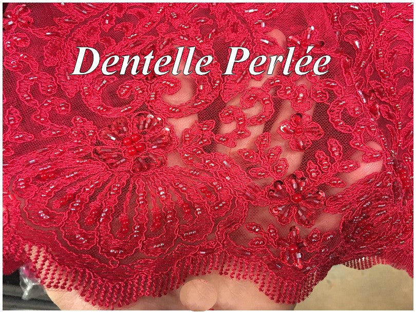 Dentelle Perlée Rouge En Grande Largeur , Pour Robes De Cerémonie, Bustier Et Lingerie De Luxe.