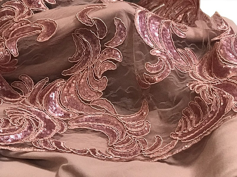 Encaje de lentejuelas por metro en bordado Old Rose Couture para lencería de lujo y vestidos de noche.