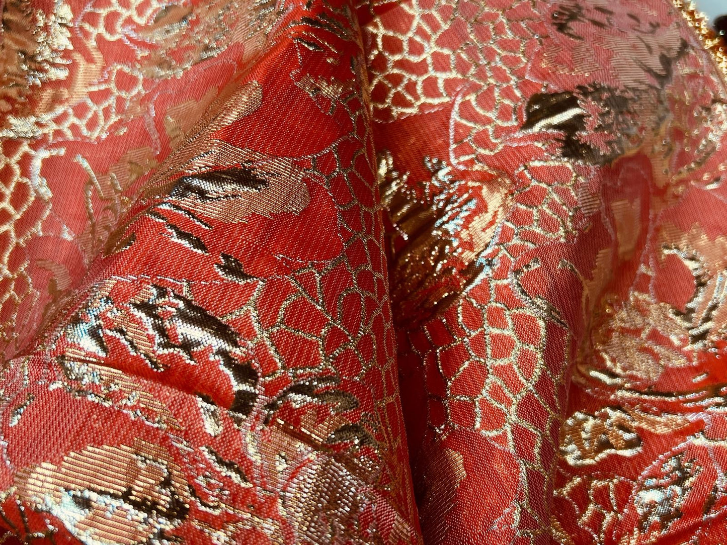 Brocart Jacquard Rouge et Or – Double Face – Haute Couture 145cm