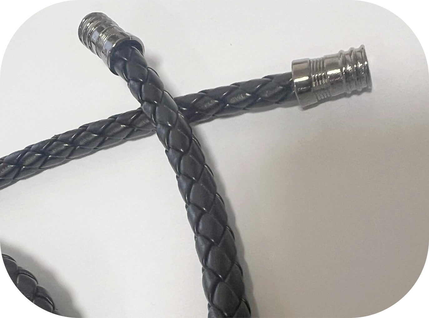 Cordon cuir Ciré Tressé Noir 140cm Ø10mm avec Embouts Argentés | Braided Waxed Cord Black 140cm