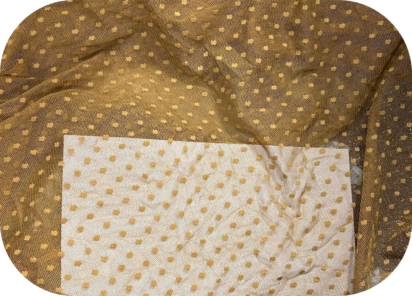 Tulle Plumetis Moutarde 145 cm - Pois Brodés Dorés - Non Extensible Premium