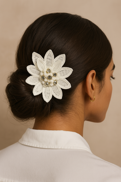 Galon Fleurs Au Mètre En Coton Blanc Orné De Strass Cristal  Pour Robes de Mariages, Cérémonies et  Customisations De vetements.
