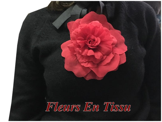 Red Fabric Flowers to Sew for Decoration and Customization