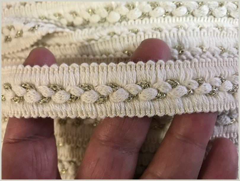 Galon Au Mètre Style " Chanel" Ecru au Mètre Entrelassé De  Fil Or