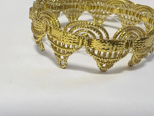 Gold Lamé Lurex Braid - Elegance and Versatility for Your Creations.