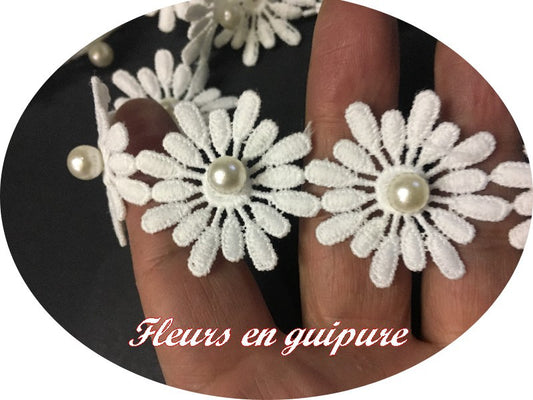 Galon Guipure Marguerite Au Mètre En Blanc Orné De Perles  Pour Robes de Mariages, Cérémonies et  Customisations De vetements.