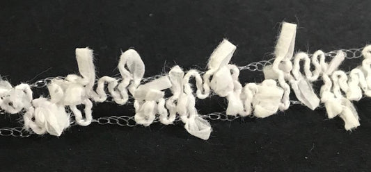 Galon Ivoire fantaisie au mètre : ajoutez une touche de charme à vos créations