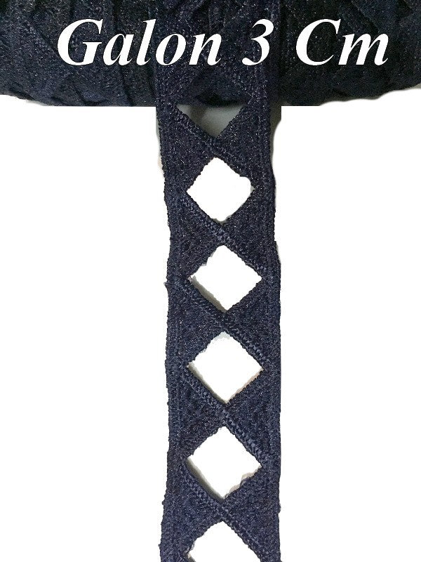 Galon Ruban En 3 Cm Couleur Bleu Marine  Ajouré En forme de Losange Pour Décorations et Customisations.