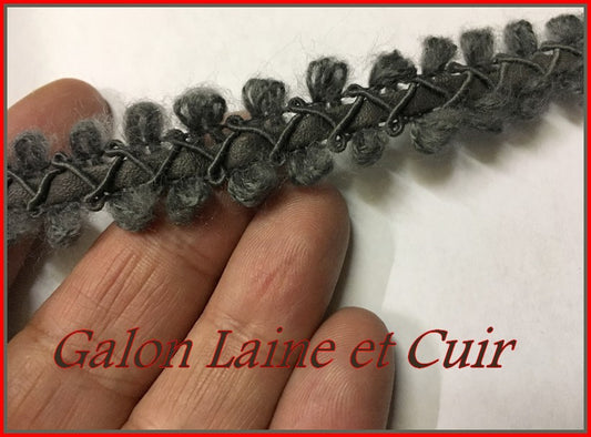 Galon Ruban Gris En Laine Et Cuir Au Mètre En 2 cm A Coudre.