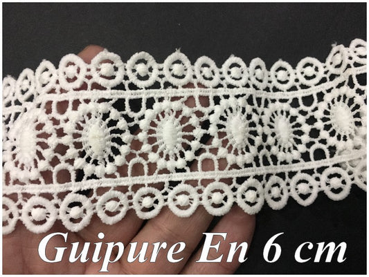 Guipure Lace by the Meter in 6 cm White for Customization and Decoration of Clothing.