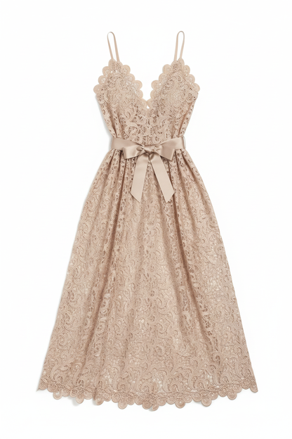 Nuisette en dentelle guipure festonnée beige nude