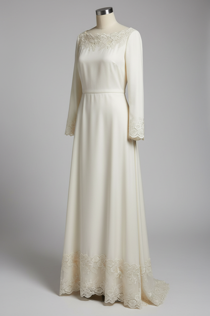 Robe élégante avec dentelle brodée crème 8cm sur tulle - finition haute couture française