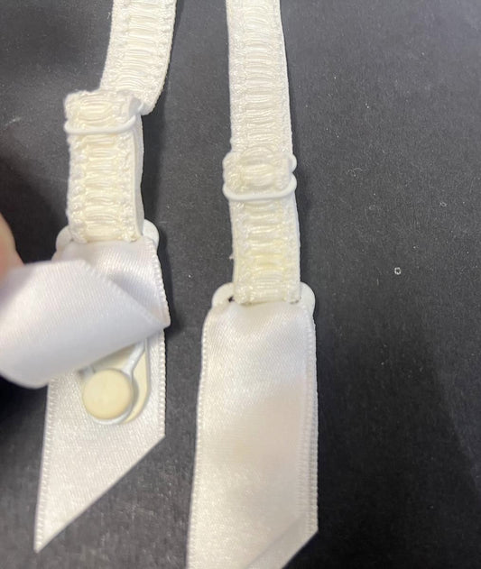 Jarretelles Ivoire Pour Lingerie Féminine. vendu par lot de 4 pièces