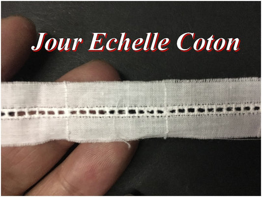 Day Scale In 15 mm White Cotton In English Embroidery, to sew