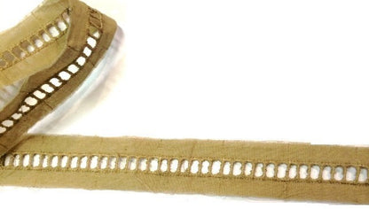 Broderie Anglaise Beige 2 cm - Jour Échelle à Coudre au Mètre