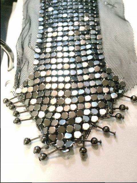 Glittery Metal Plates to Sew: Enhance Your DIY Creations and Decorations