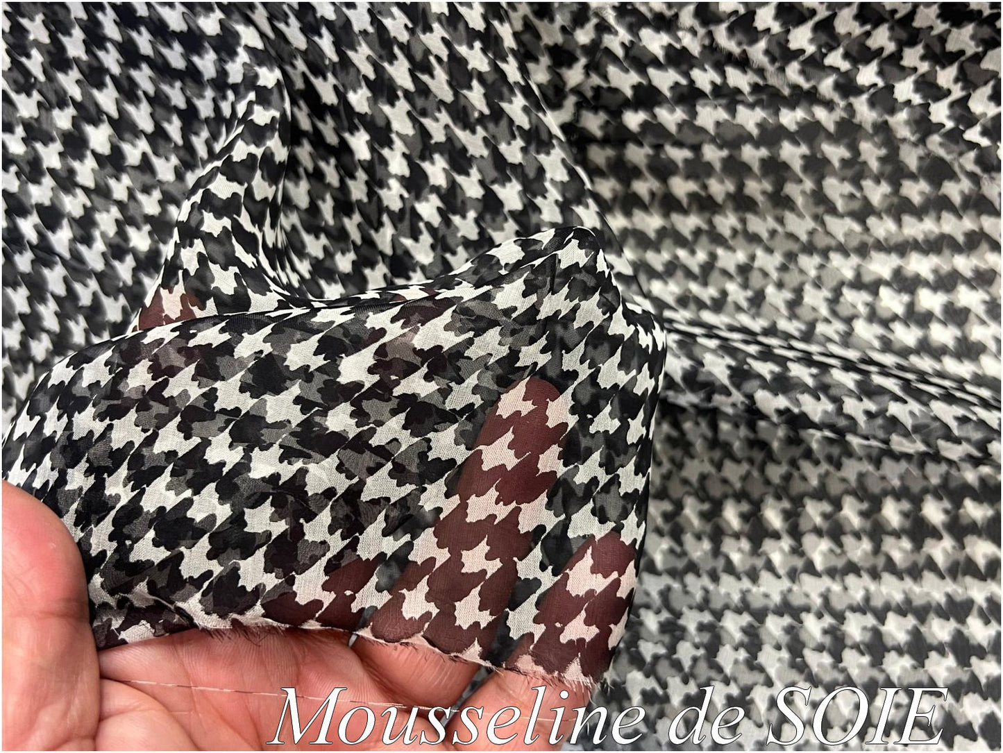 Mousseline de soie pied-de-poule – Élégance légère et graphique