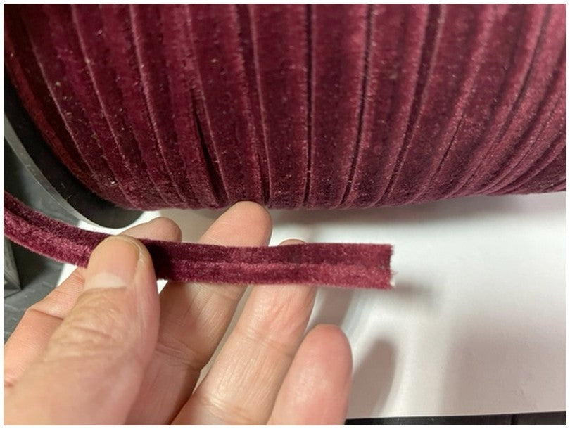 Passepoil Velours couleur Lie de vin Au Mètre A Coudre.