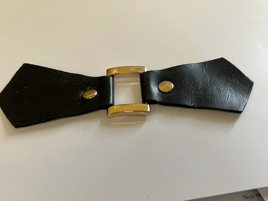 Black decorative clasp with double gold loop – Elegant couture fastener