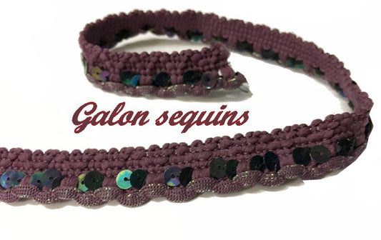 Ruban Au Mètre En Sequins de 15 mm, couleur Bordeaux Lie De Vin A Coudre.