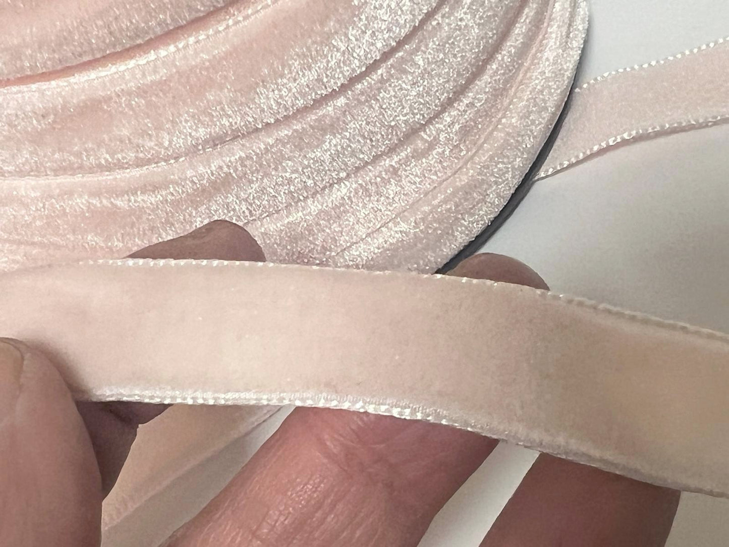 Ruban De Velours Rose en 16 mm Pour vetements et Loisirs Créatifs