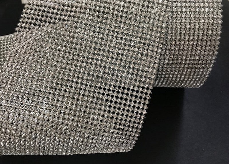 Cinta de Estrás por Metro en Color Plata de 10 cm para Personalizaciones y Decoraciones