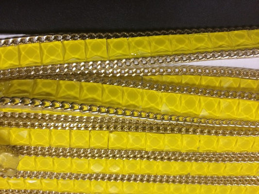 Ruban strass au mètre en 15mm jaune orné de chaine doré