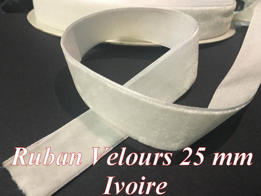 Ruban Velours en 25 mm Couleur ivoire Pour vetements et Loisirs Créatifs
