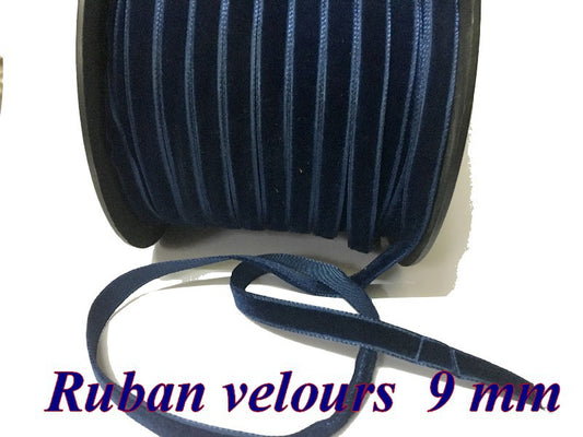 Ruban Velours en 9 mm Couleur Bleu indigo Pour vetements et Loisirs Créatifs